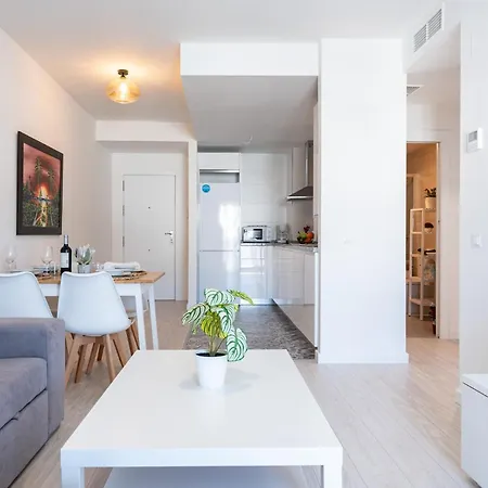 Malagasuite Quintana Holidays * 托雷莫利诺斯