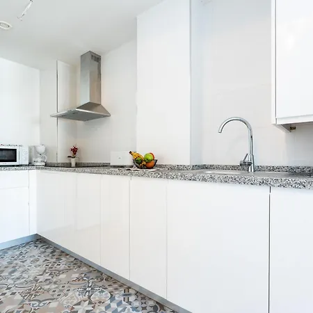 Malagasuite Quintana Holidays 托雷莫利诺斯