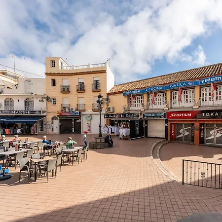 Malagasuite Quintana Holidays Apartament *