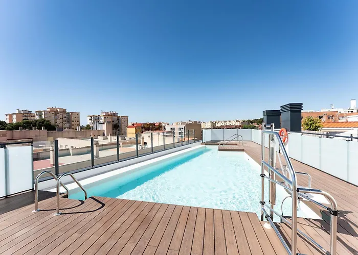 Malagasuite Quintana Holidays *